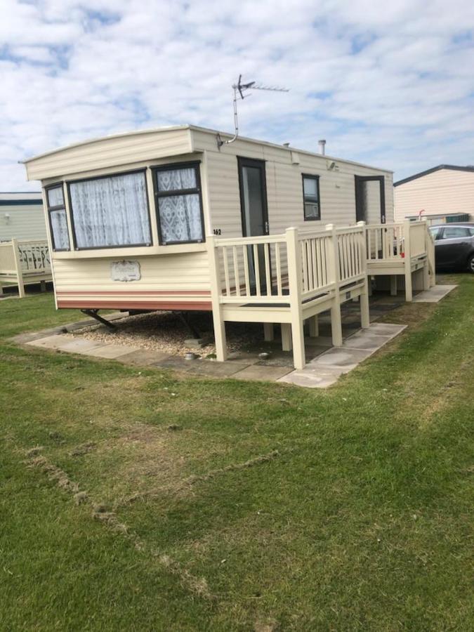A4 The Chase 6 Berth Pet Friendly Caravan With Decking Ingoldmells Eksteriør billede