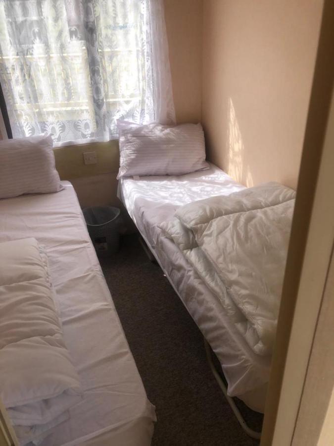 A4 The Chase 6 Berth Pet Friendly Caravan With Decking Ingoldmells Eksteriør billede