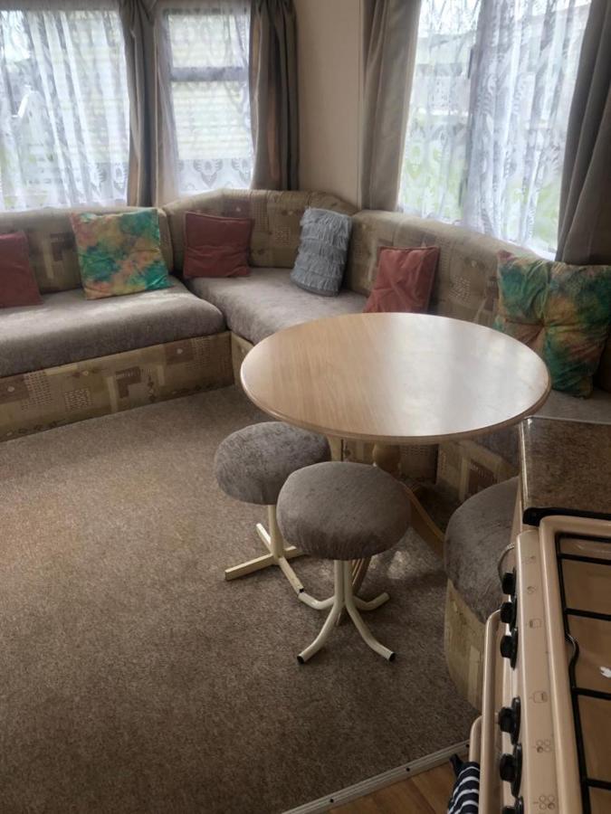 A4 The Chase 6 Berth Pet Friendly Caravan With Decking Ingoldmells Eksteriør billede